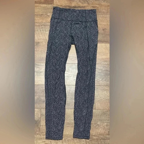 Athleta Women’s Lightening Static 7/8 Tight Workout Leggings Size Medium - Picture 2 of 6